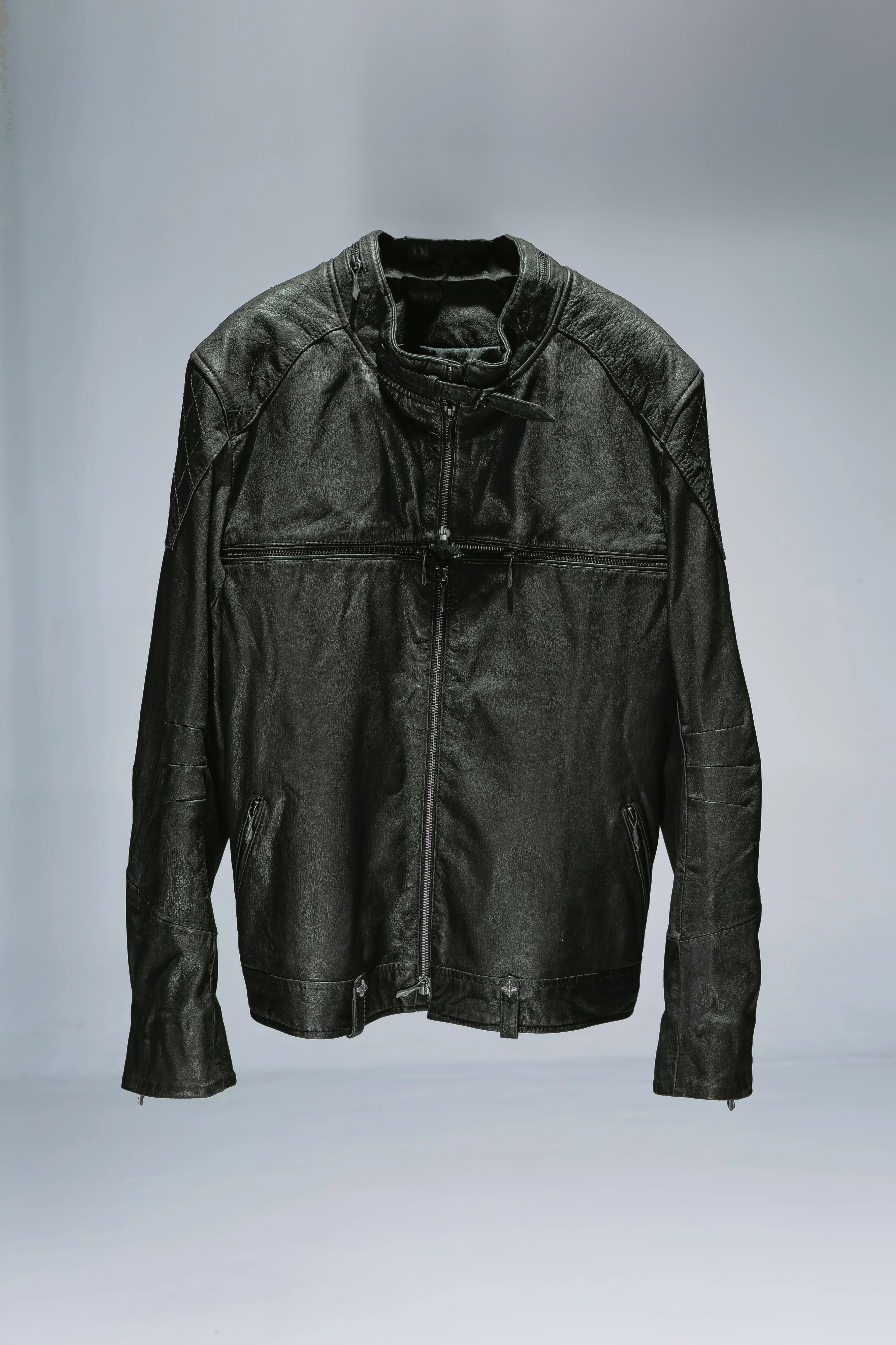 Cafe Rider Cross Zip - Image 11