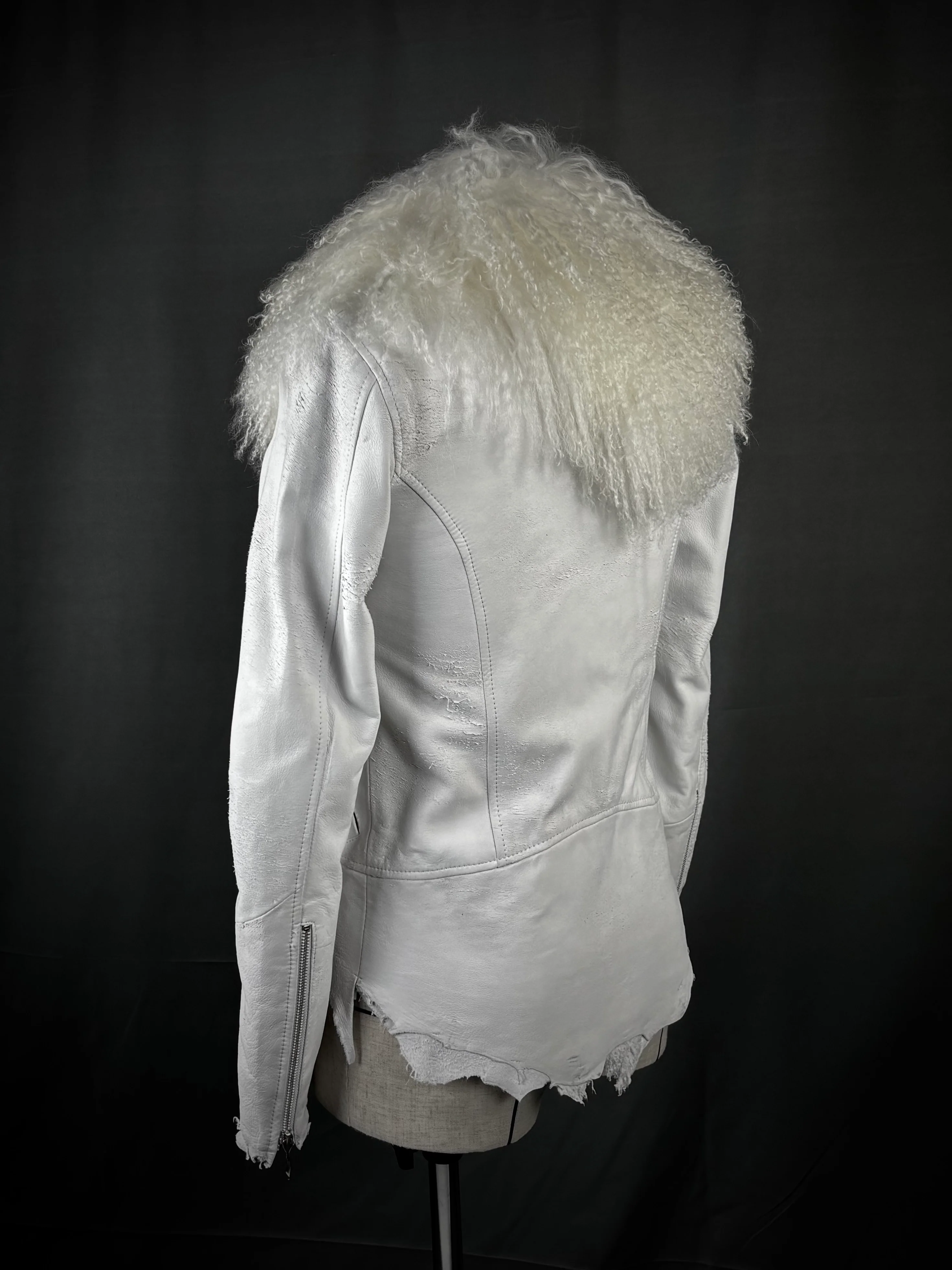 Cross Zip with Detachable Fur - Image 21