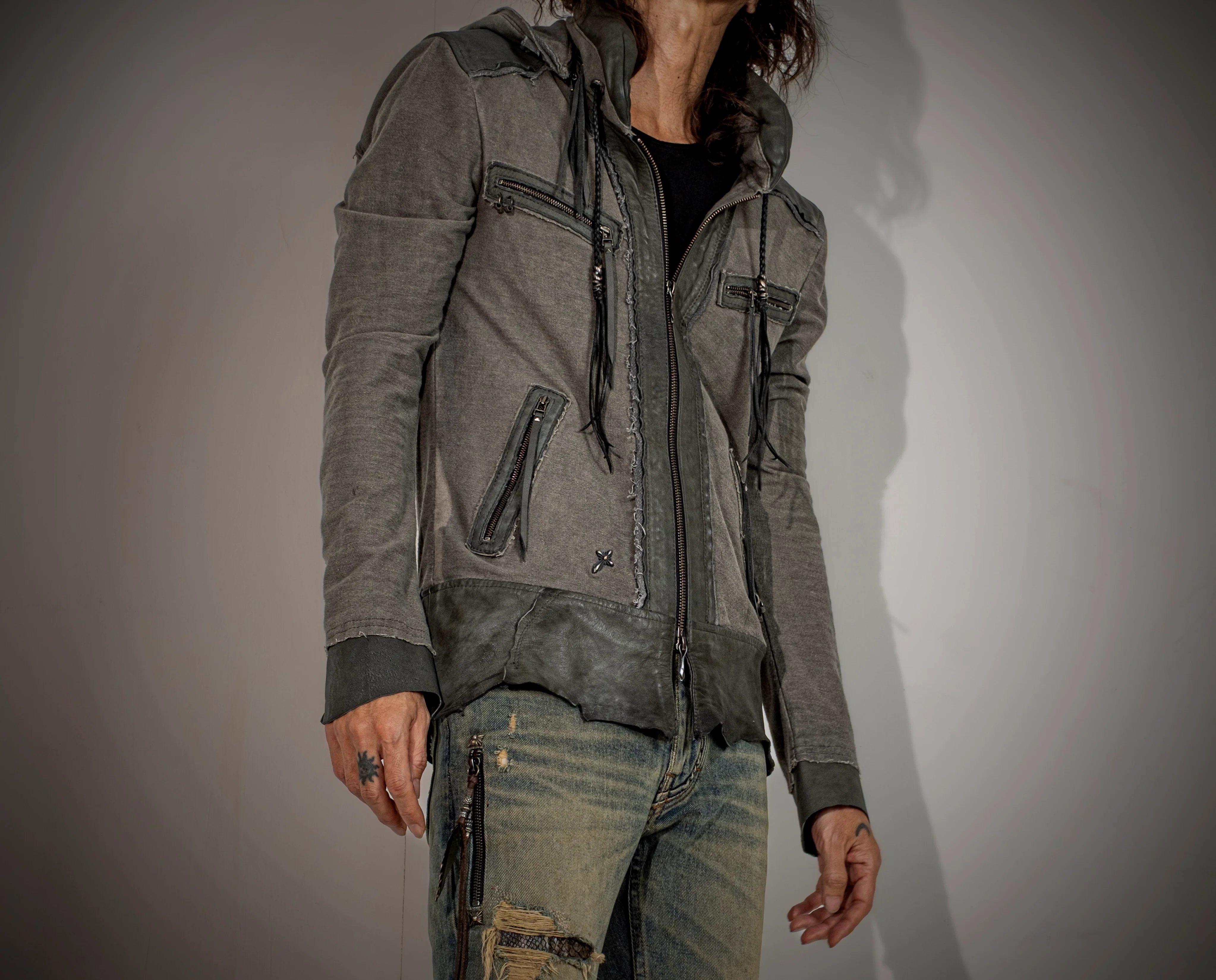 L. Breaker Hoodie Grey - Image 2