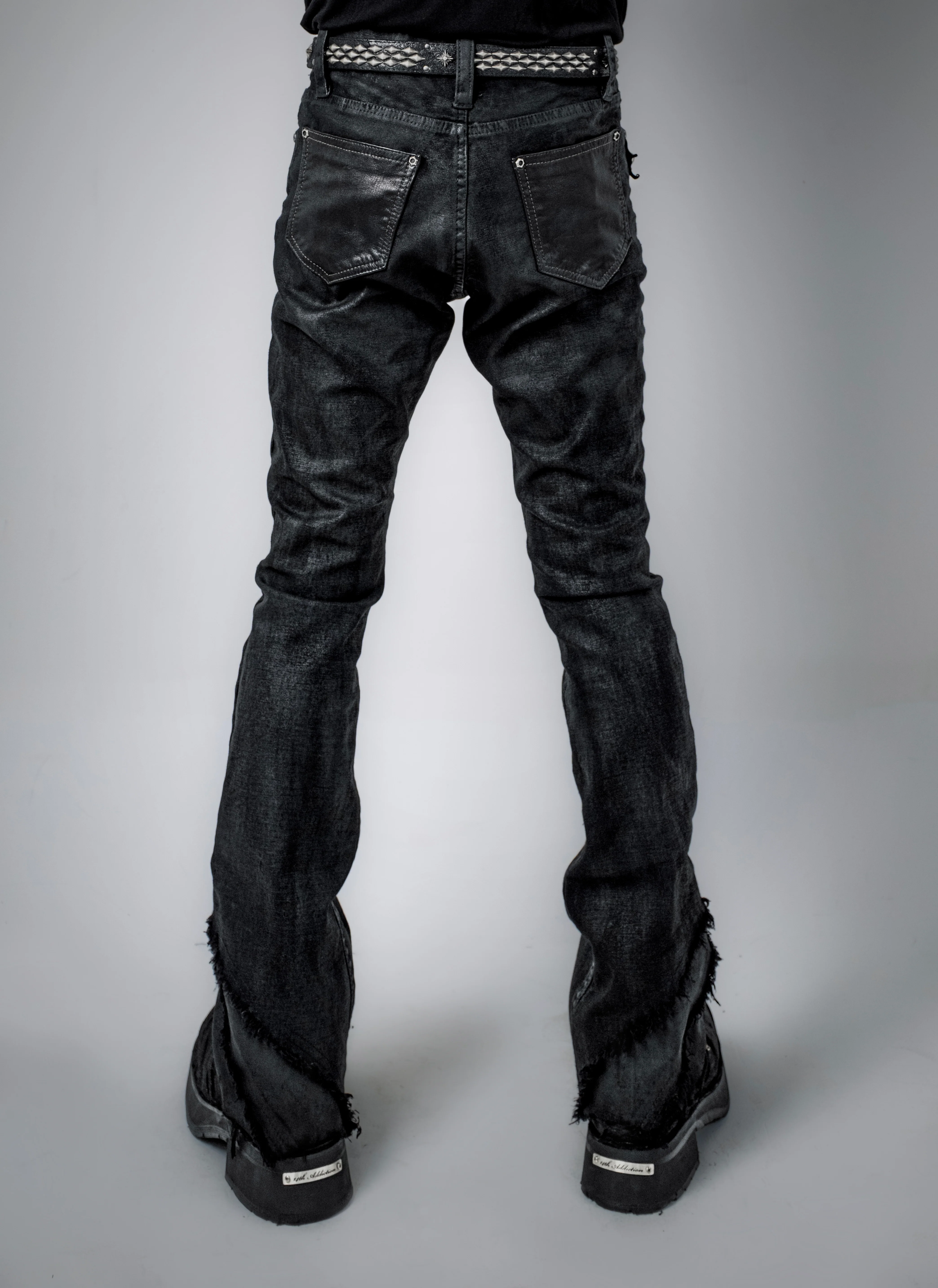 Outrider Carbon Pants 01 - Image 3