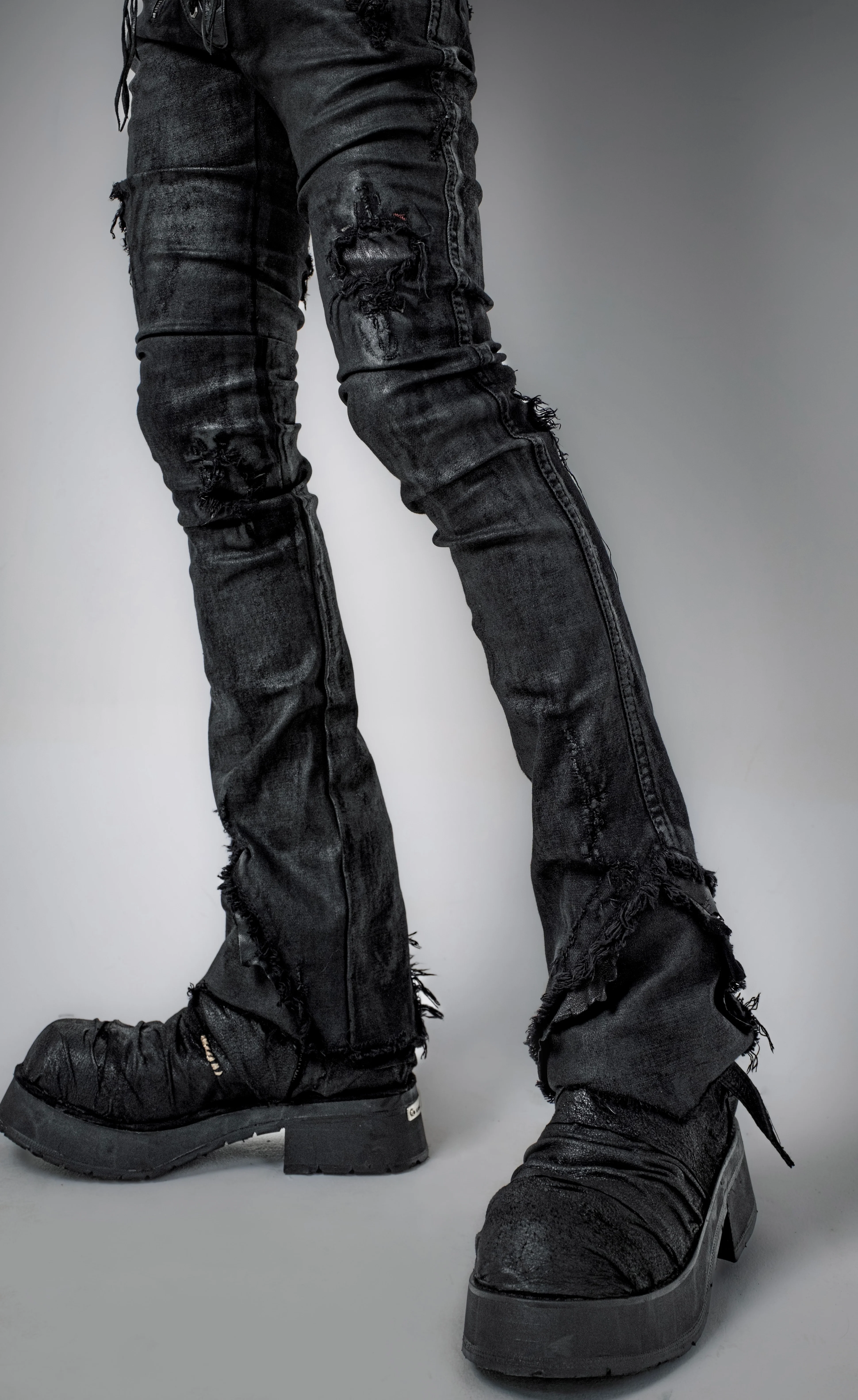 Outrider Carbon Pants 02 - Image 3